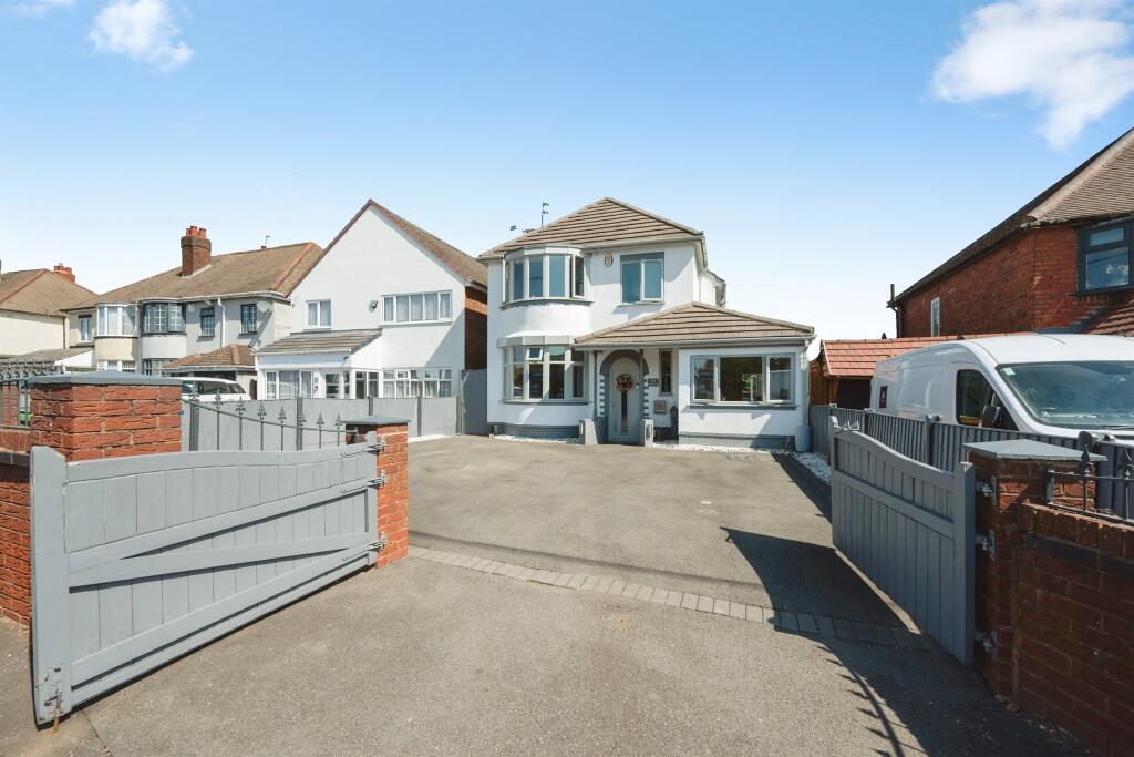 Main image of property: The Broadway, Dudley