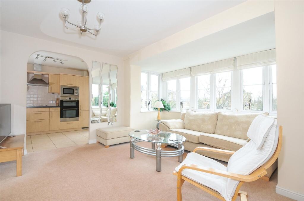 Apartment in Windsor - View 4