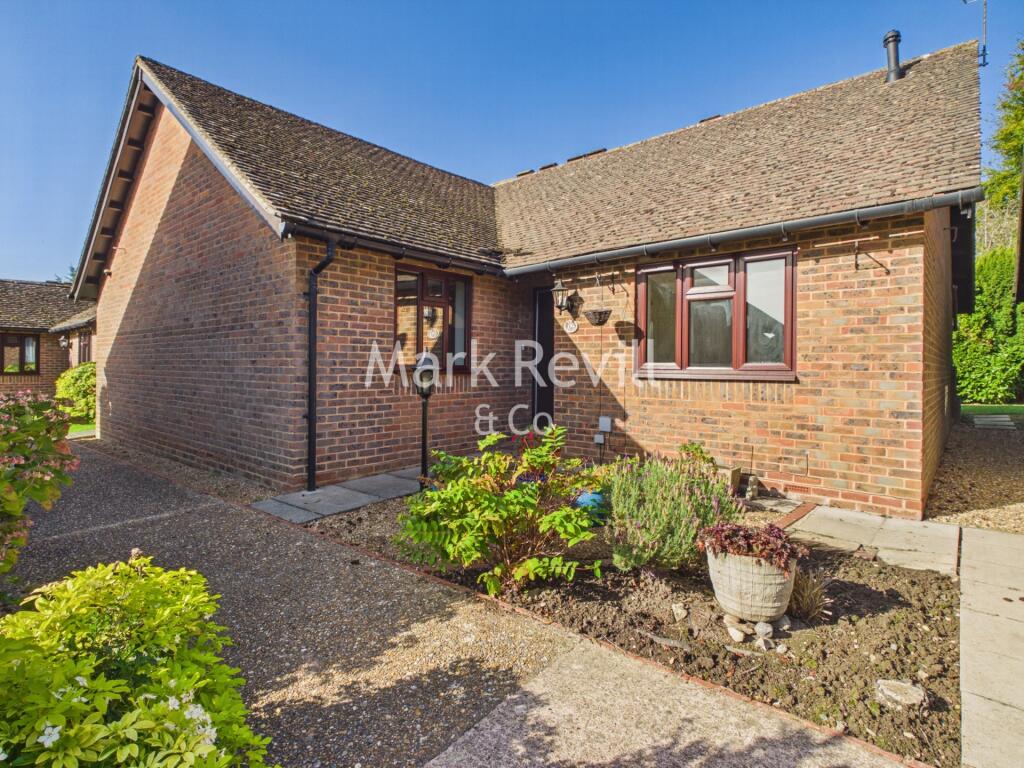 2-bed house on Harvest Close, Lindfield, RH16, £350,000