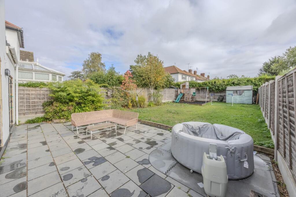 House in Southend-on-Sea, Essex - View 3