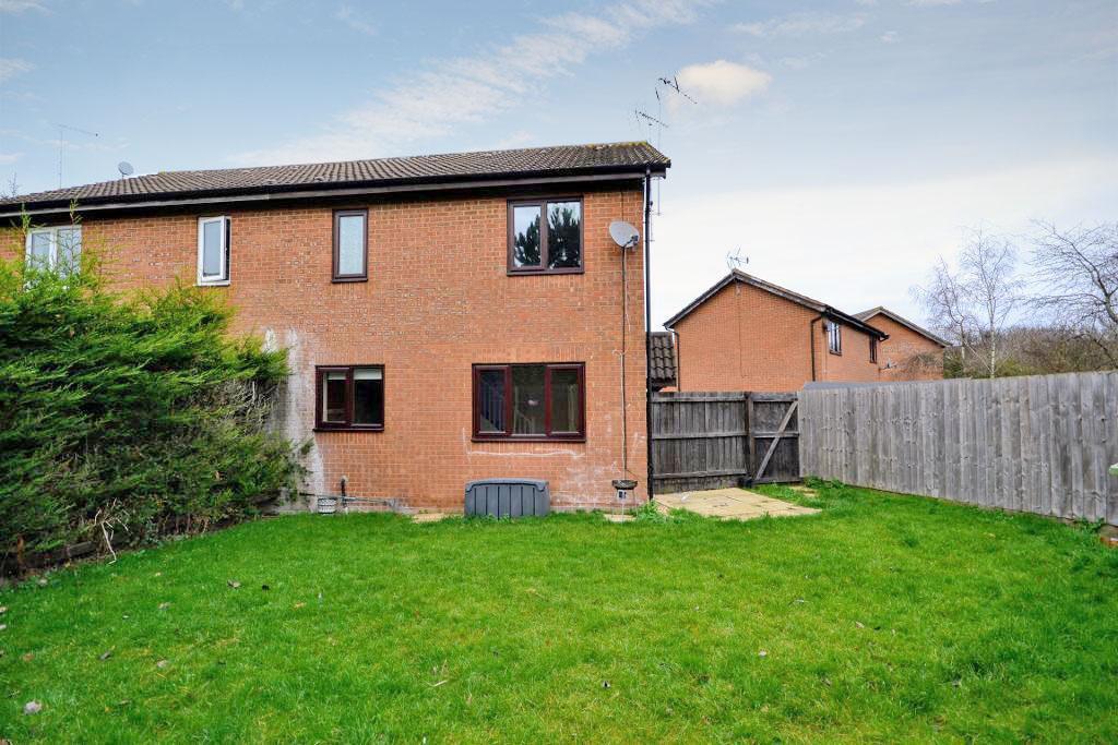 Main image of property: Porlock Lane, Furzton, Milton Keynes, Buckinghamshire, MK4 1JU