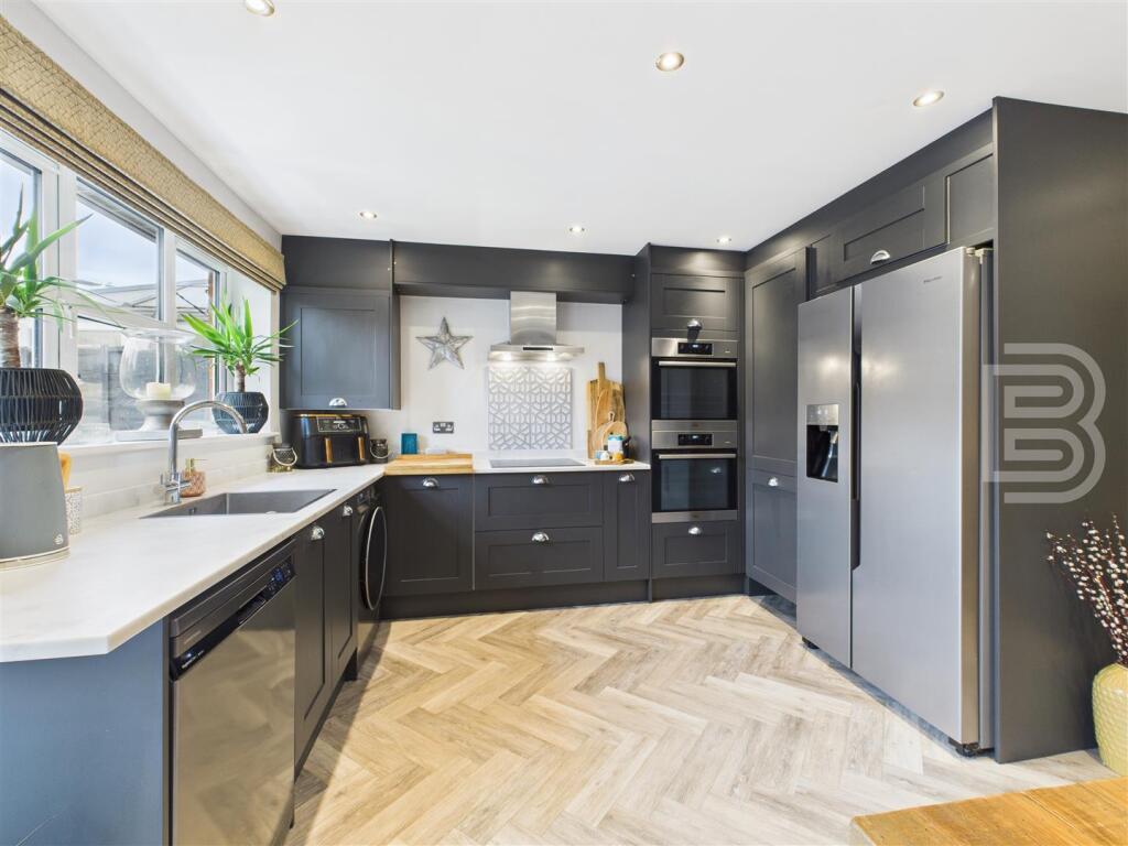 Brodie Close, Rugby - View 6