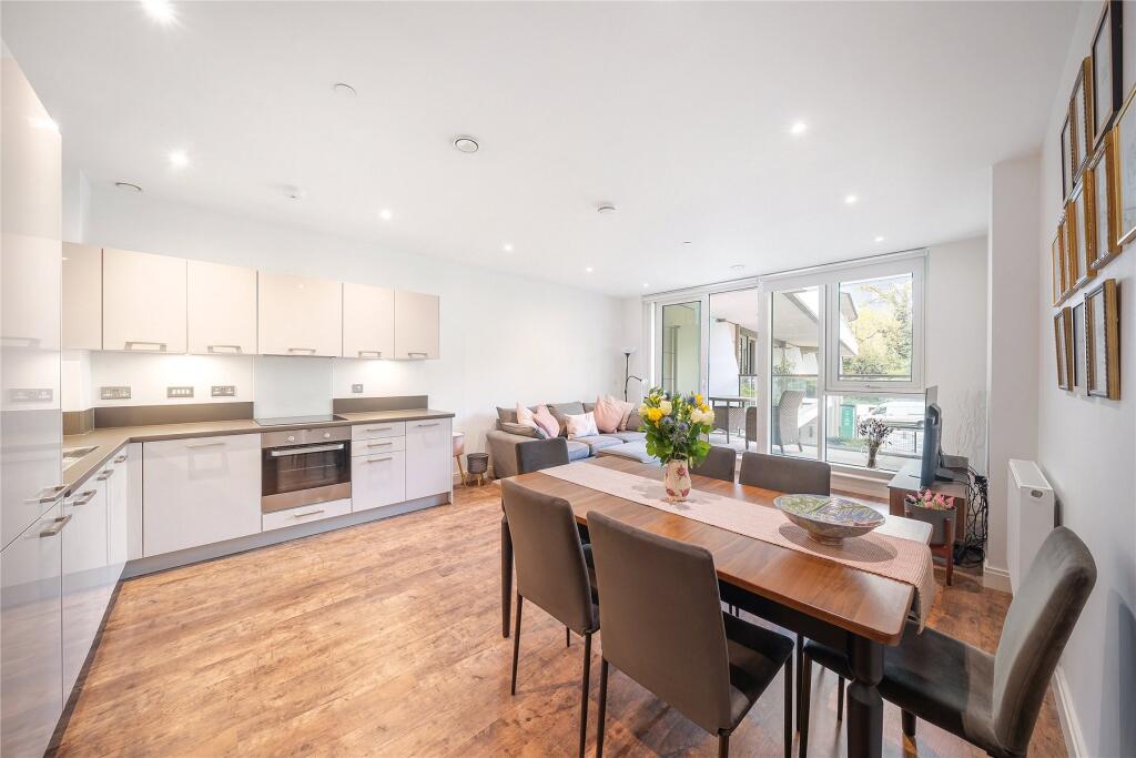 Main image of property: Queenstown Road, Battersea, SW11