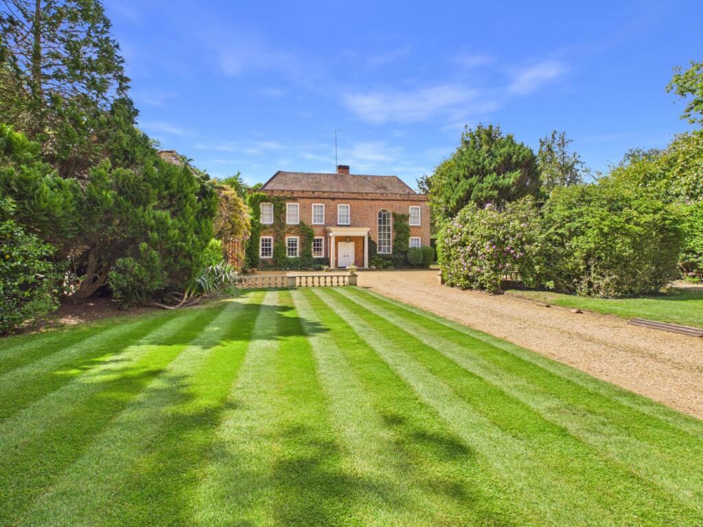 Main image of property: Littleworth Road, Littleworth Common, Nr Burnham, Buckinghamshire, SL1