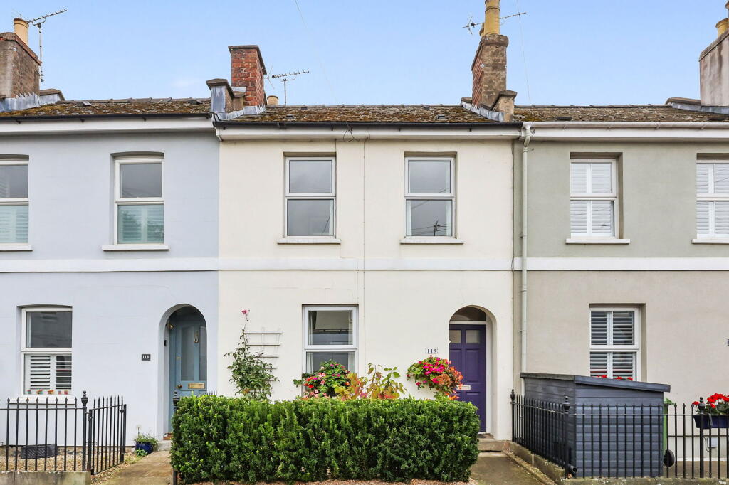 Main image of property: Naunton Crescent, Cheltenham, GL53 7BE