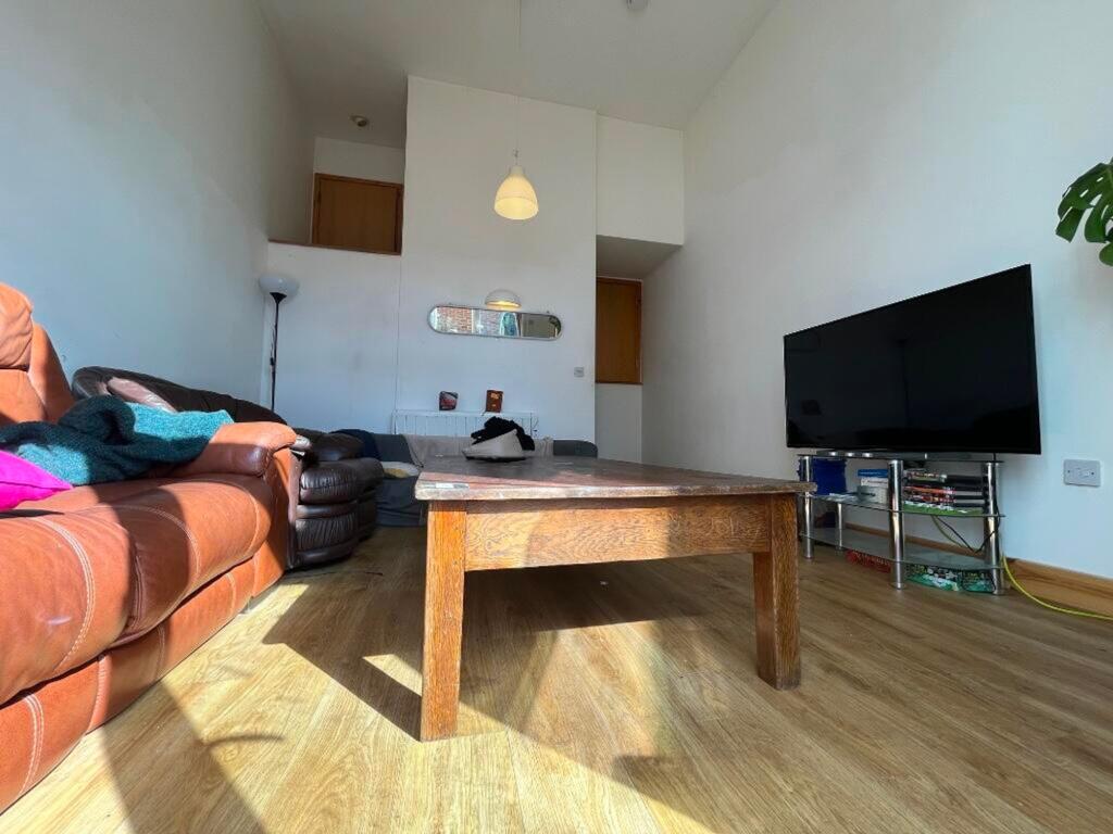 House in Bristol, Stokes Croft, St Paul's - View 2