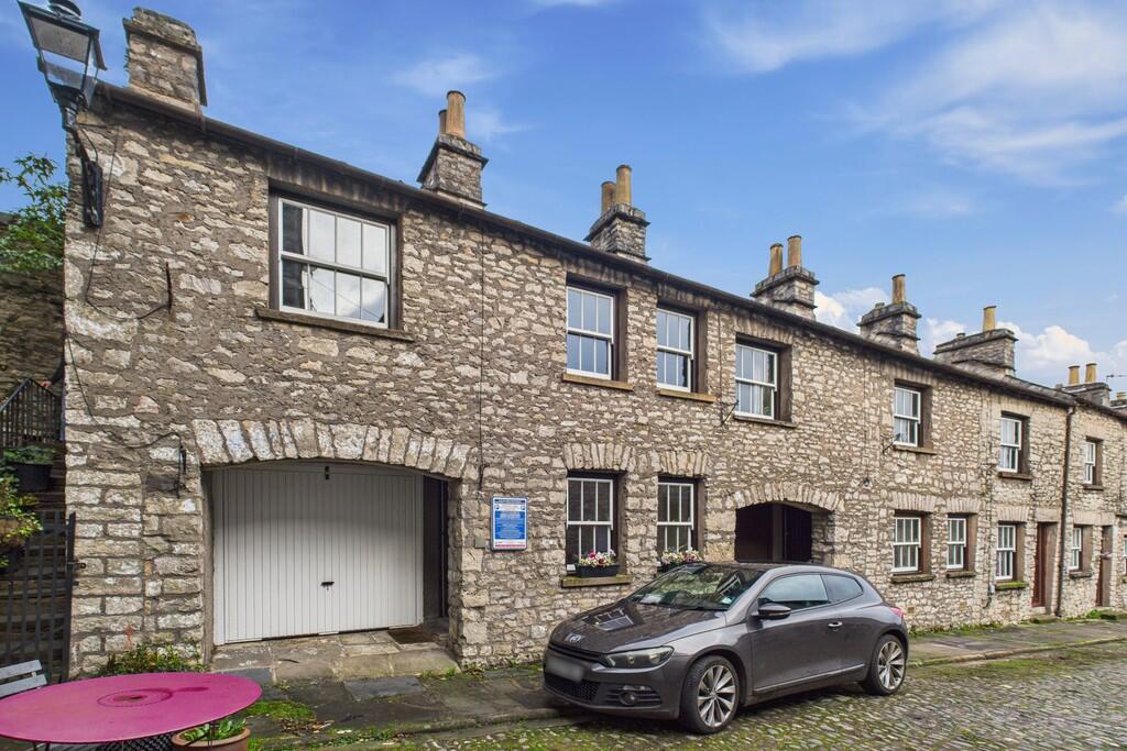 Main image of property: 39 The Old Shambles, Highgate, Kendal, Cumbria, LA9 4TA