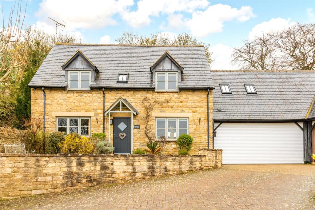 Main image of property: Hinton-in-the-Hedges, Brackley, Northamptonshire, NN13