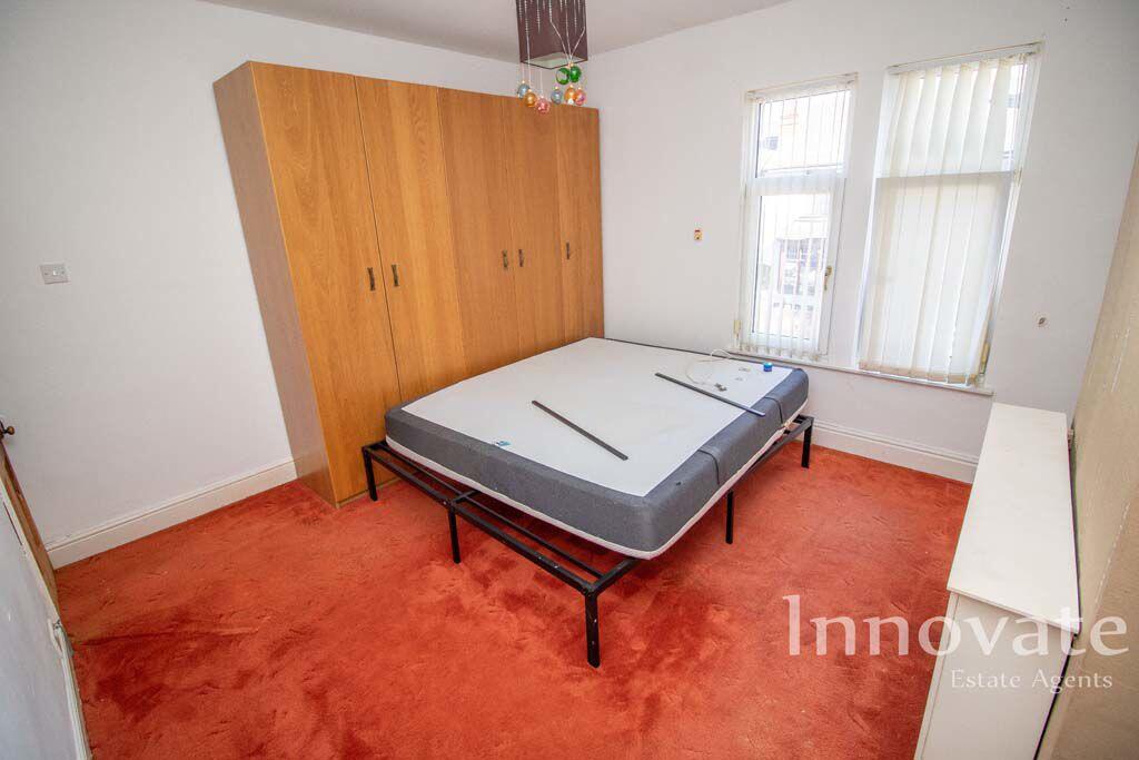 House in Sandwell, Bearwood - More
