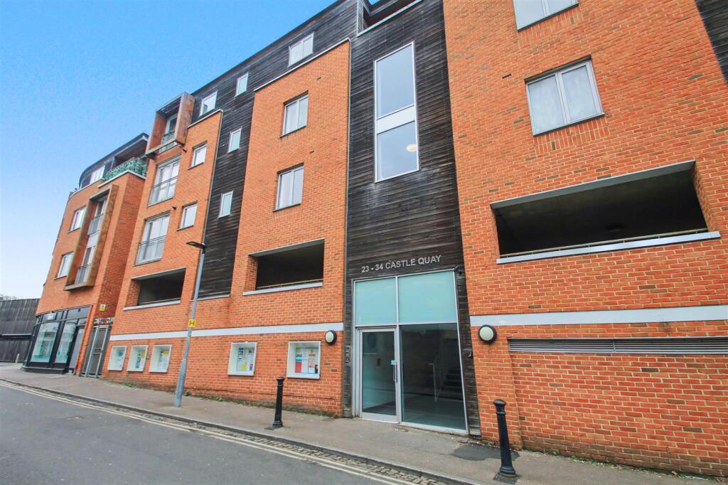 Main image of property: Castle Lane, Bedford