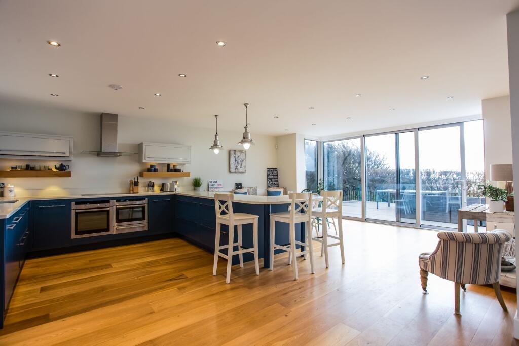 House in Chichester, East Wittering - View 5