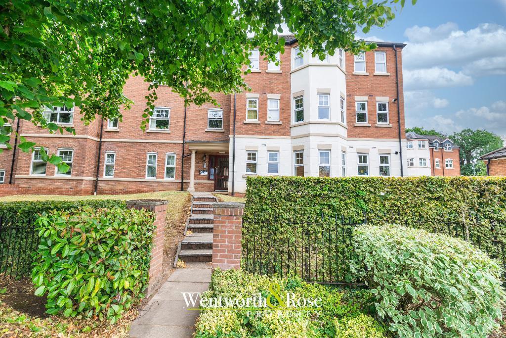 Main image of property: 44 Monyhull Hall Road, Kings Norton, Birmingham, B30 3QD