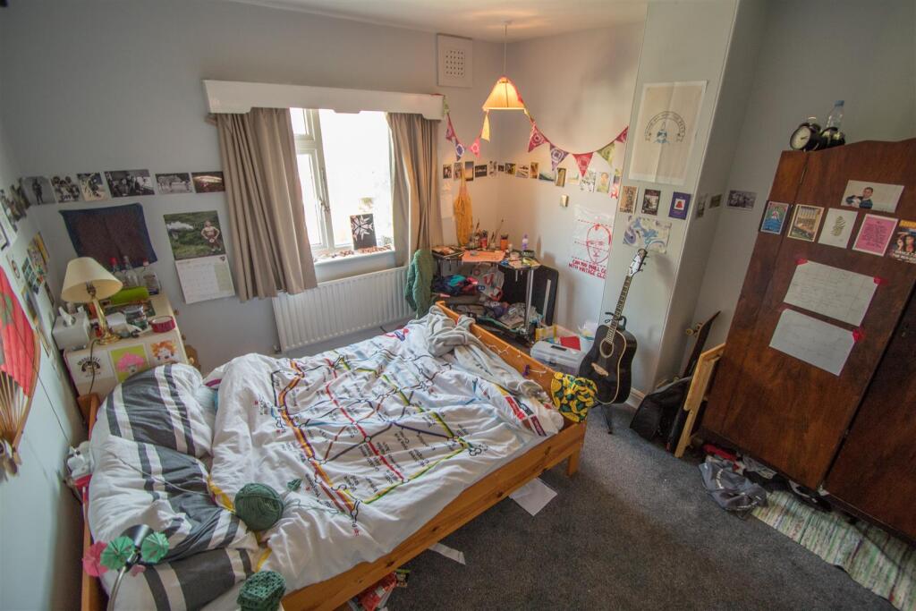 House in Leeds - View 5