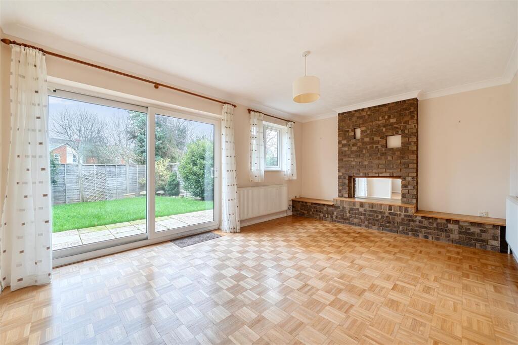 Lowther Close Wokingham, Berkshire, RG41 1JE - View 3