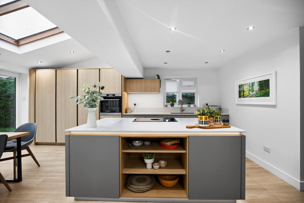 House in Rugby, Overslade - View 5