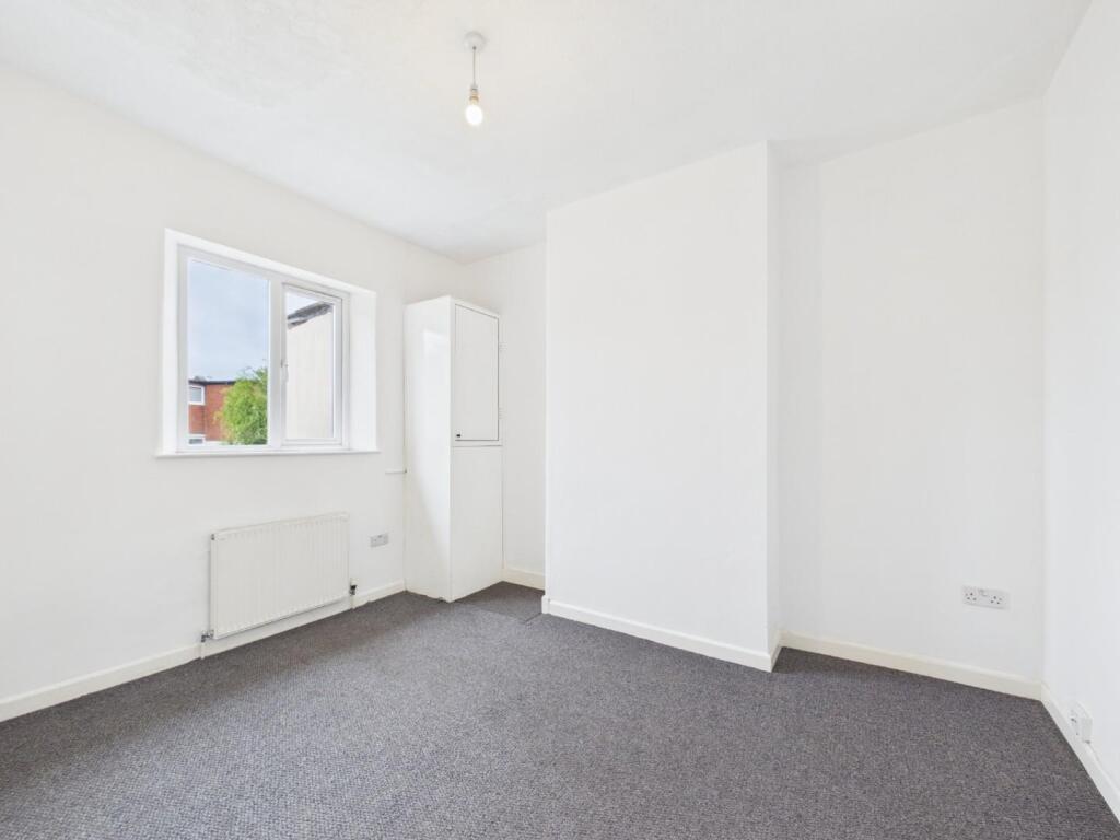 Apartment in Bristol - More