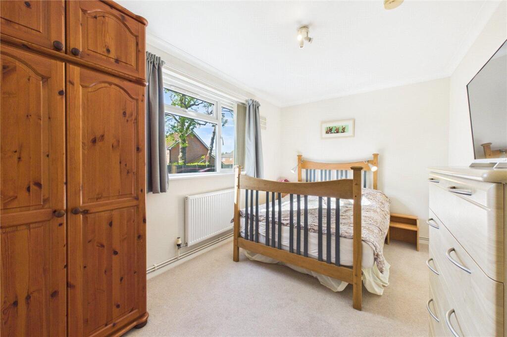 Apartment in Redhill - View 4