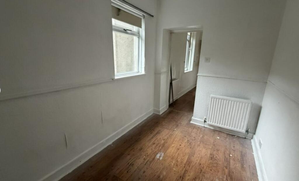 Additional image 9 of  Flat A, 178, Victoria Road, Aberdeen, AB119NN