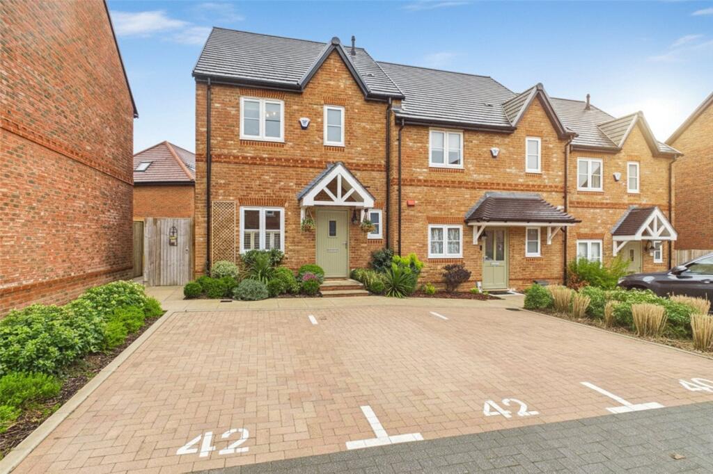 Main image of property: Bluebell Way, Warfield, Berkshire, RG42