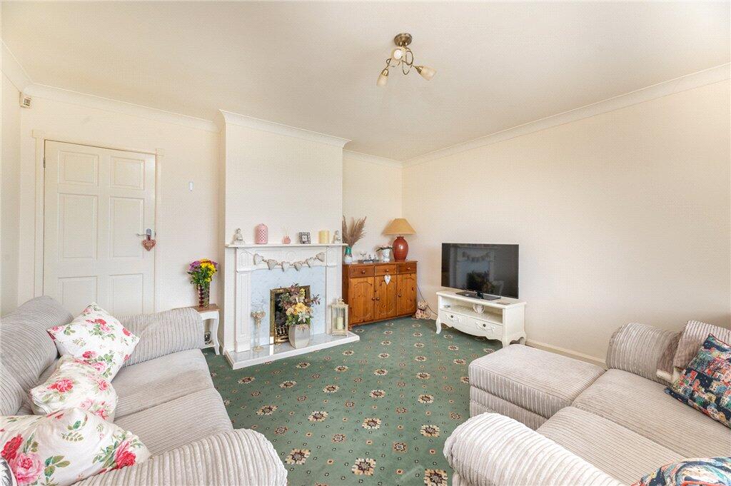 Cardinal Square, Leeds, West Yorkshire, LS11 photo 4