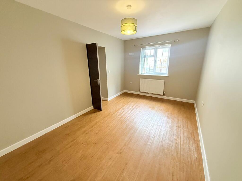 Apartment in Taunton - More