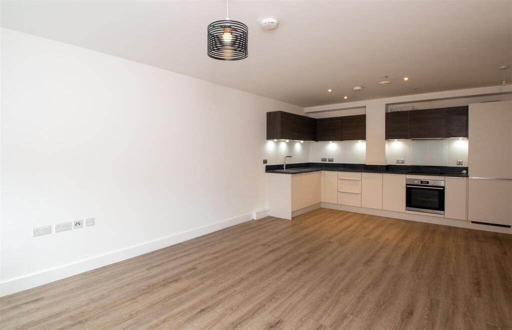 Apartment in Peterborough - View 4