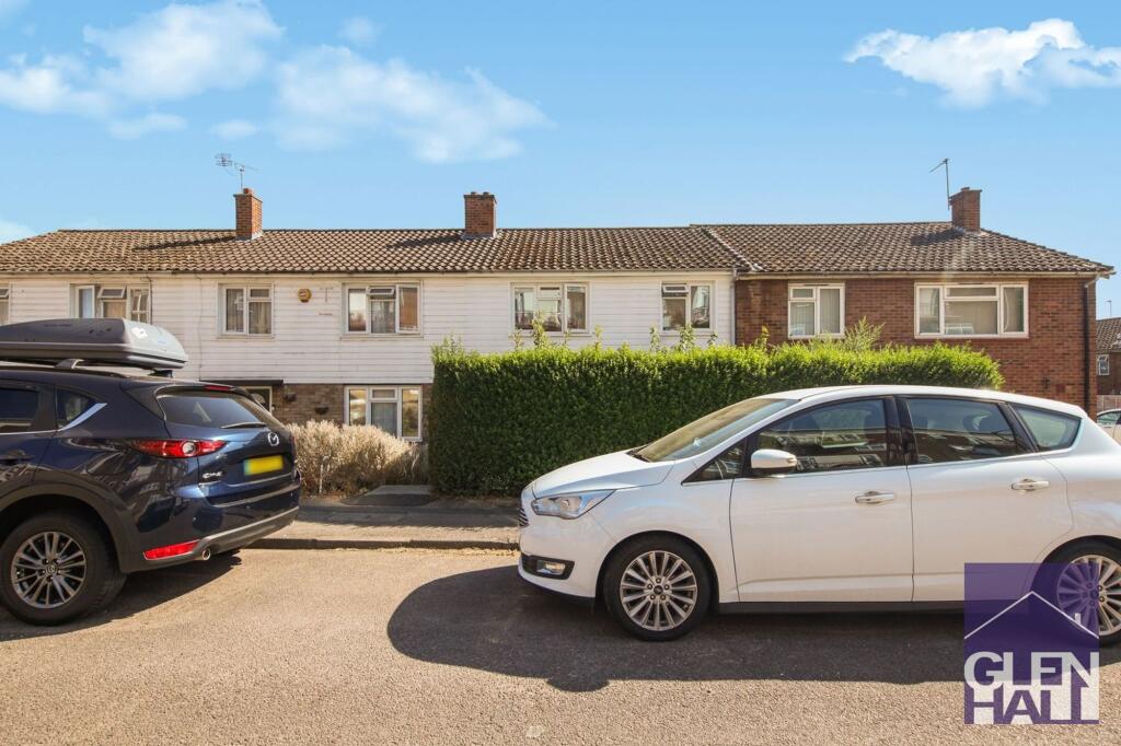 Main image of property: East Crescent, London, N11
