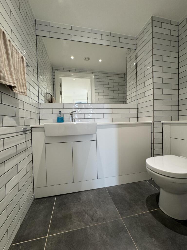 Apartment in London - View 3