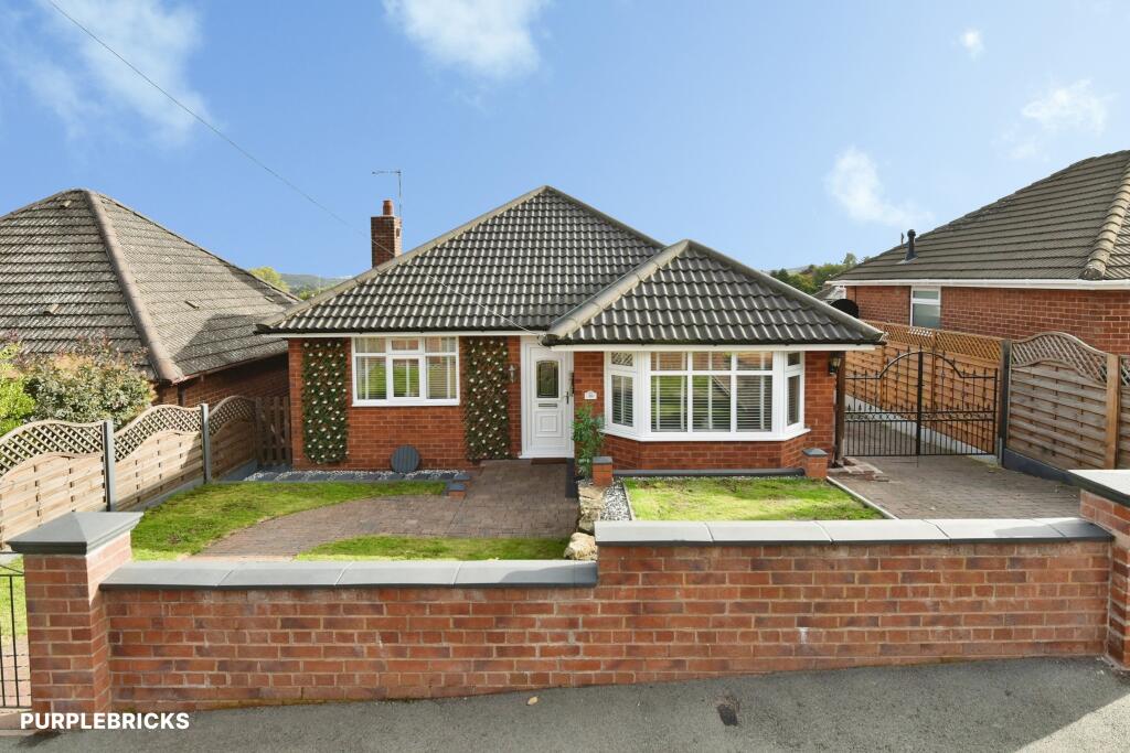 House in Stoke-on-Trent - View 2