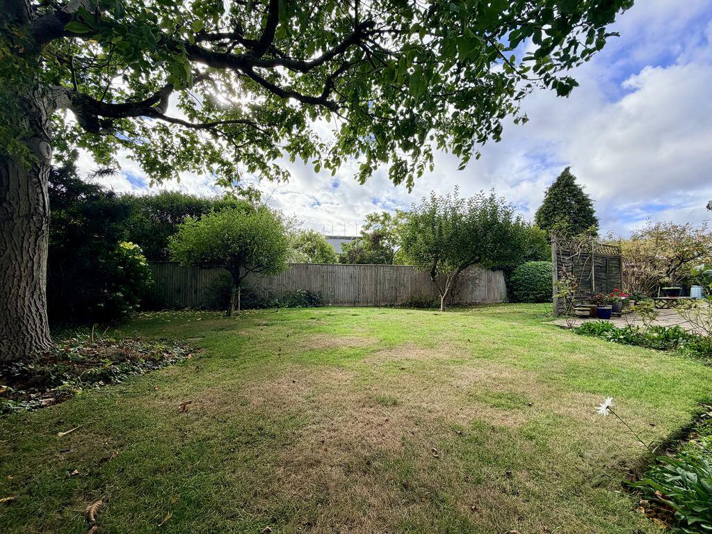 Flackwell Heath - Gated Develpment photo 3