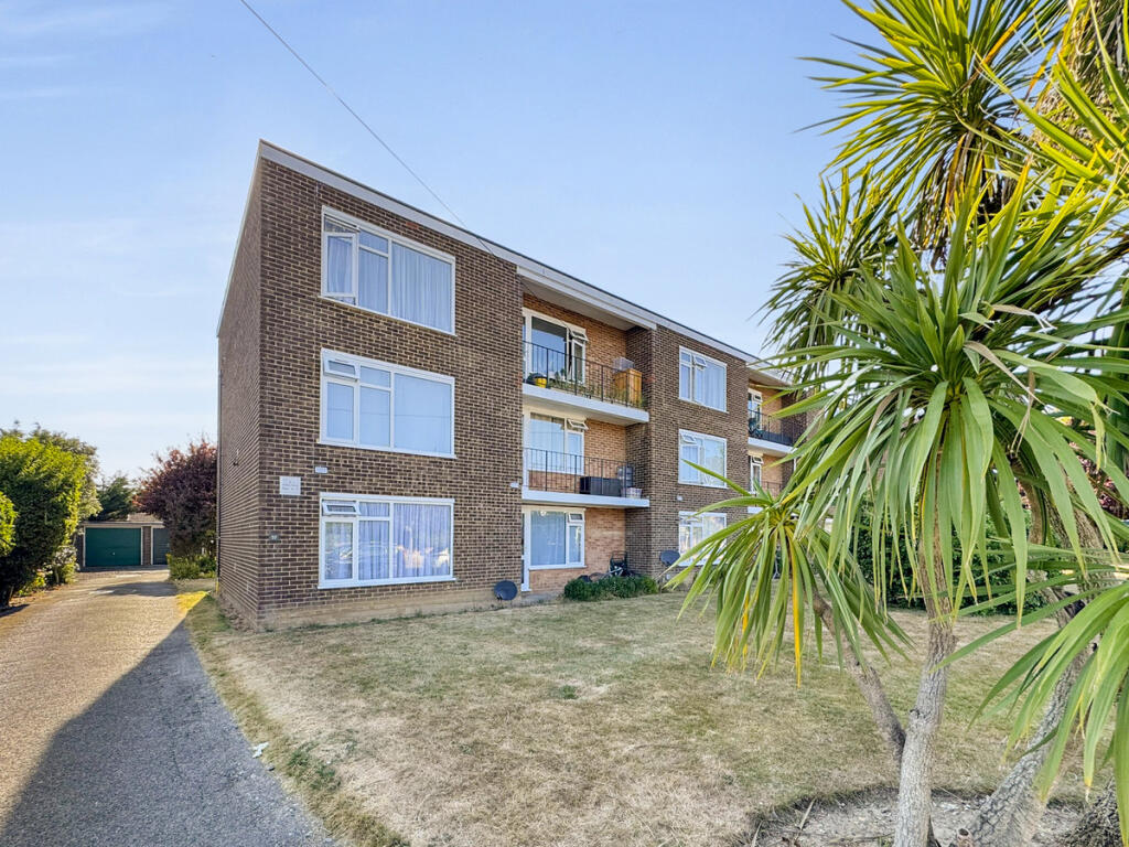 Wallace Avenue, Worthing, BN11