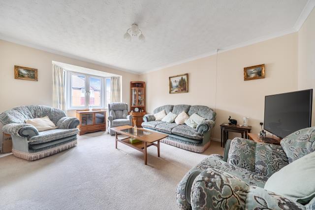 Ferndale Court, Thatcham - View 5