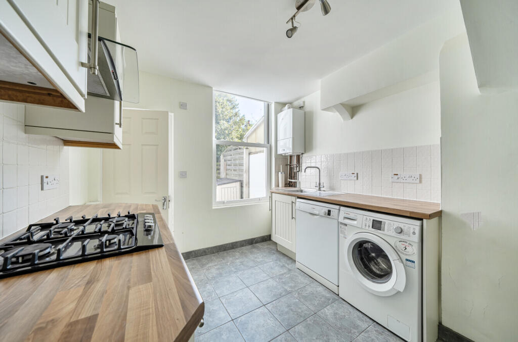 Apartment in London, Lonesome, Mitcham - View 5