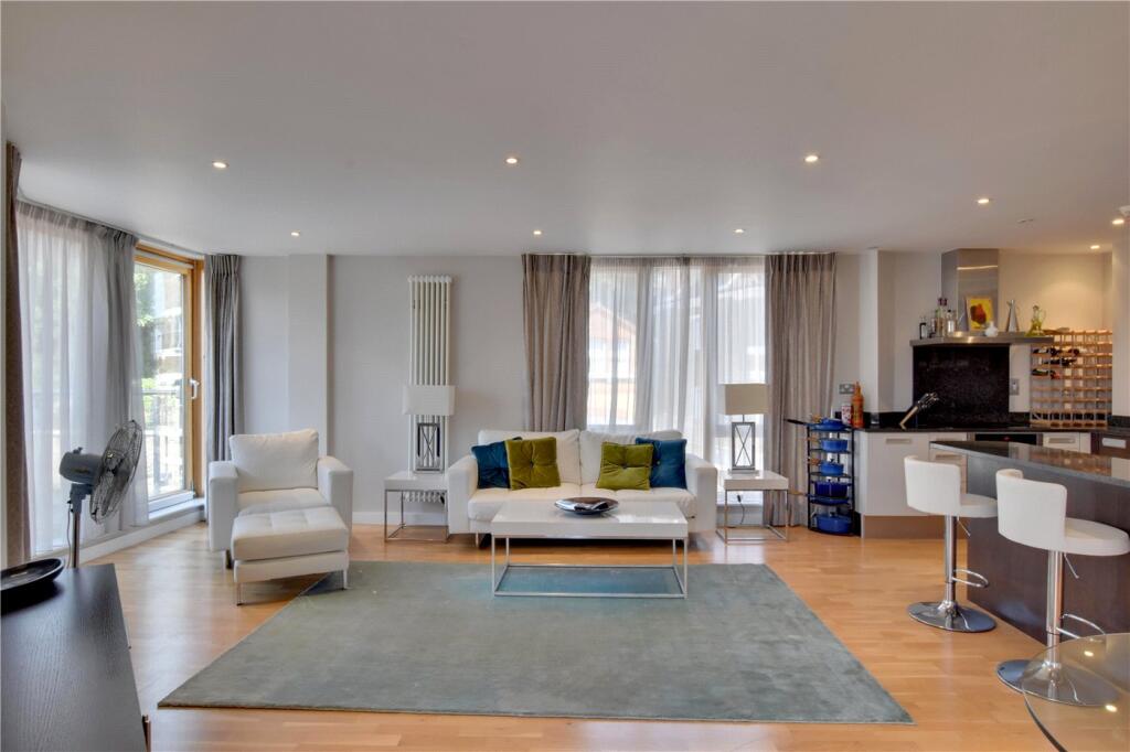 Apartment in London - More