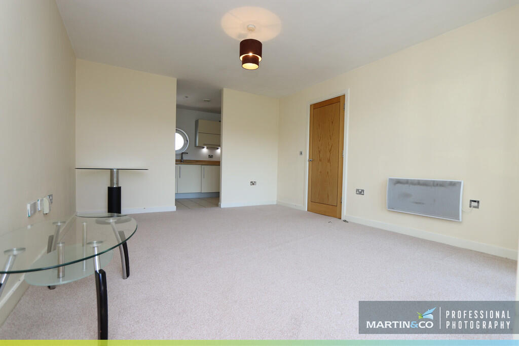 Apartment in Cardiff - View 5