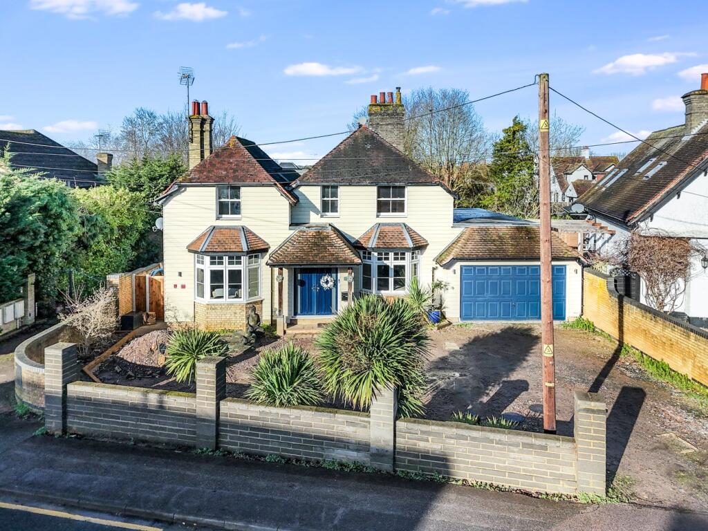 Main image of property: Tye Common Road, Billericay, CM12