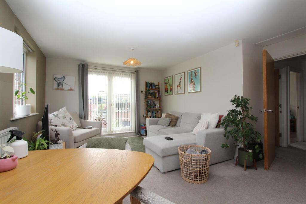 Chaise Meadow, Lymm photo 2
