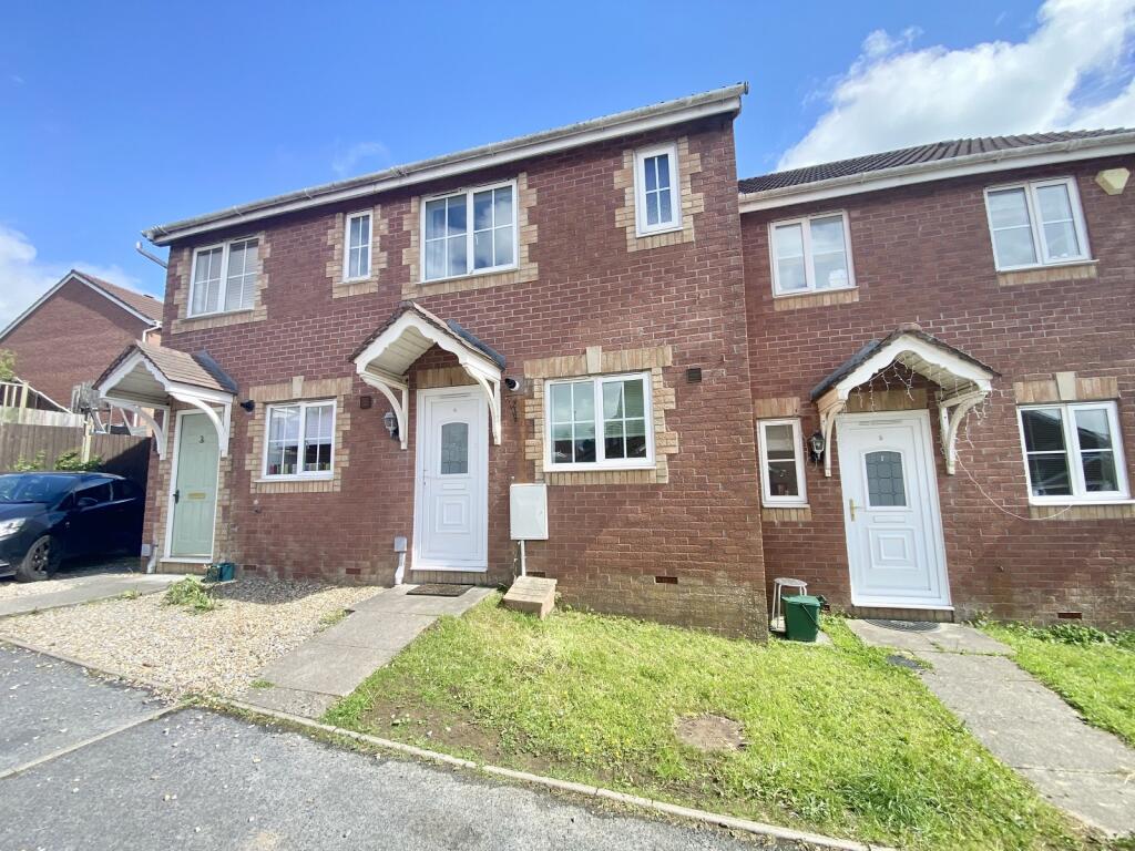 Main image of property: Clos Ysgallen, Llansamlet, Swansea, City And County of Swansea.