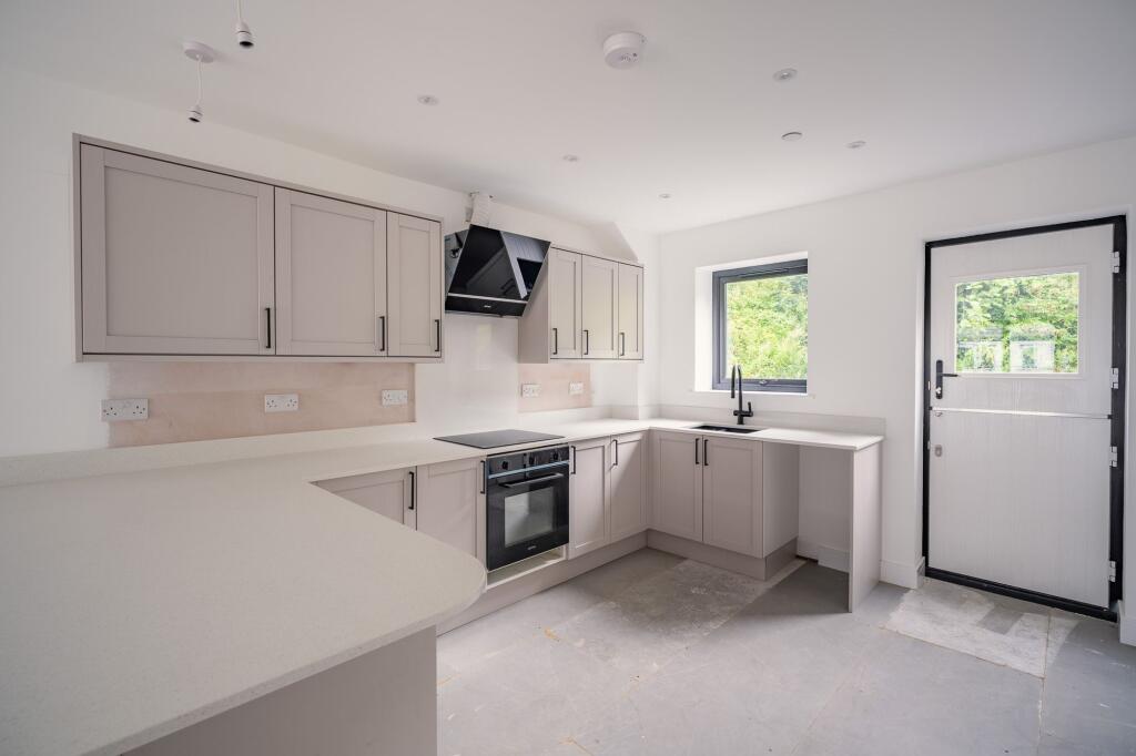 Merton Court, Fernbrook Road, LL34 photo 2