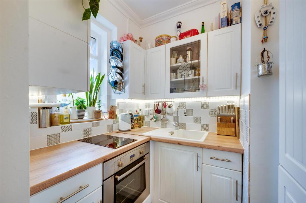 Apartment in London, Dudden Hill, Dollis Hill - More