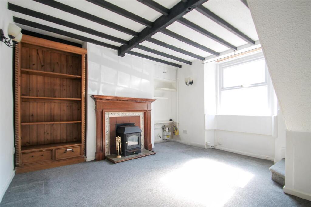House in Northampton - View 3