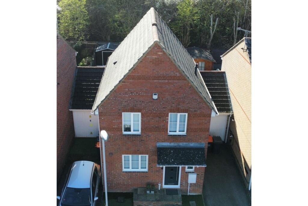 Main image of property: Coopers Way, Dunstable, LU5