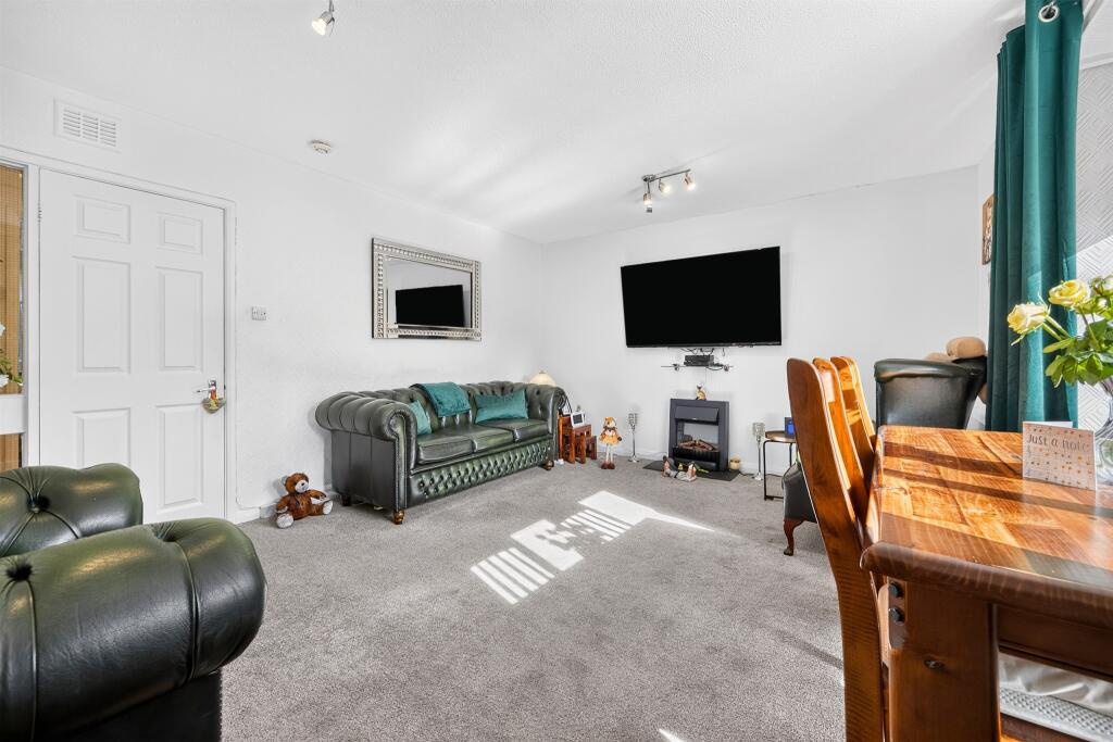 Apartment in Paisley - View 4