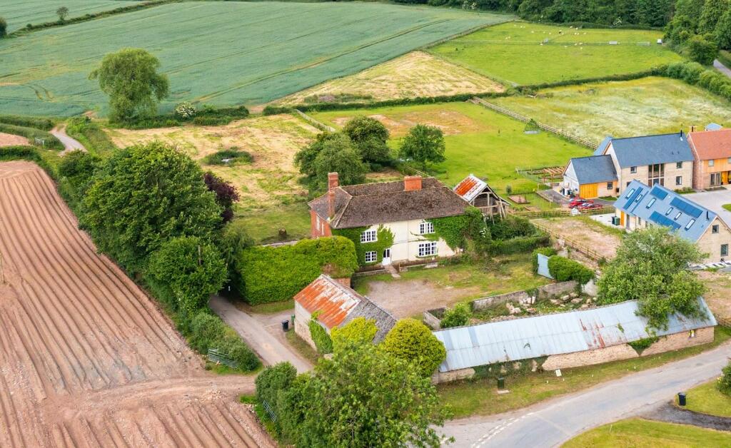 Woonton photo 3