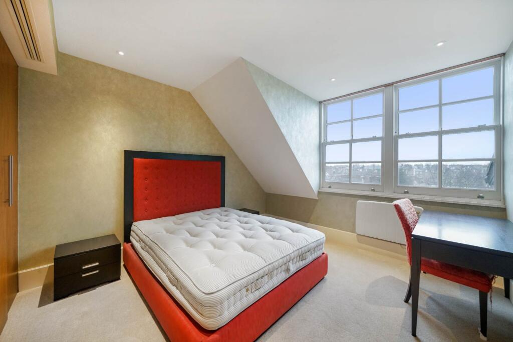 Apartment in London - More