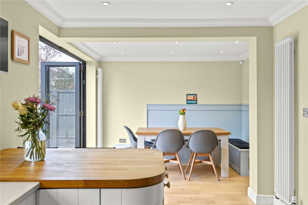Nursery Lane, Ascot, Berkshire, SL5 photo 5