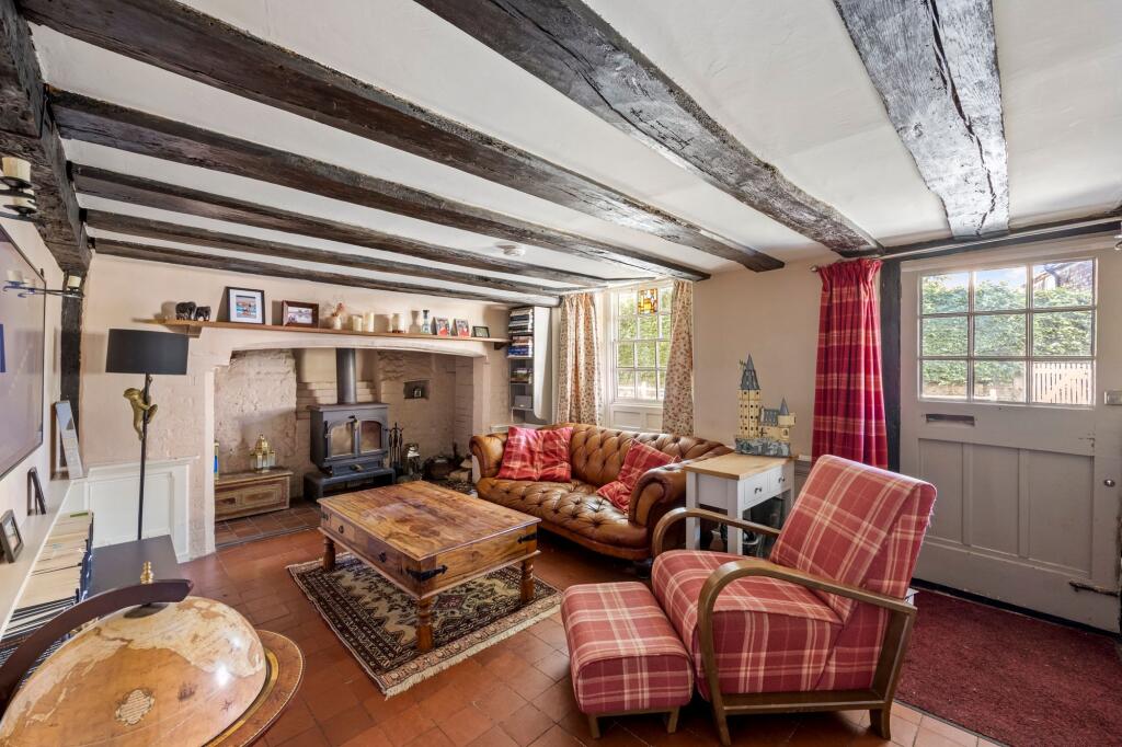 House in Haywards Heath, Cuckfield - View 2