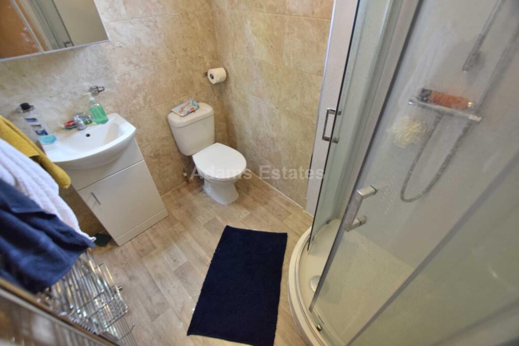 Apartment in Reading, Newtown - More
