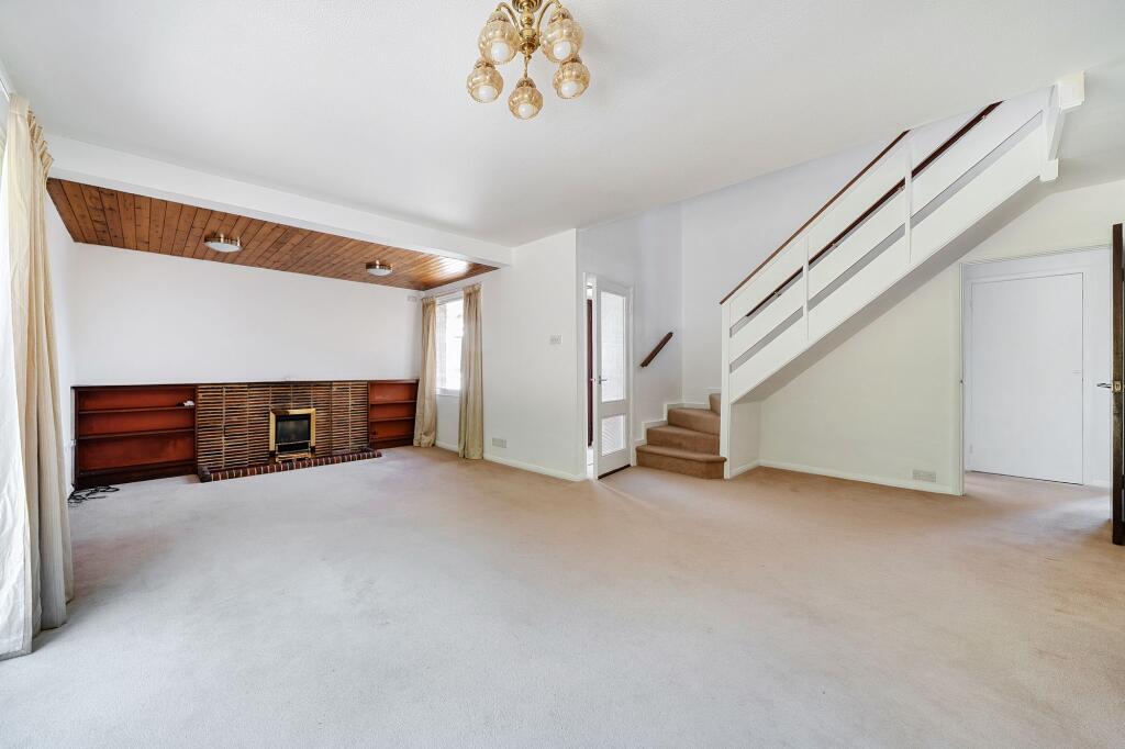 House in Tandridge, Church Town, Godstone - View 5