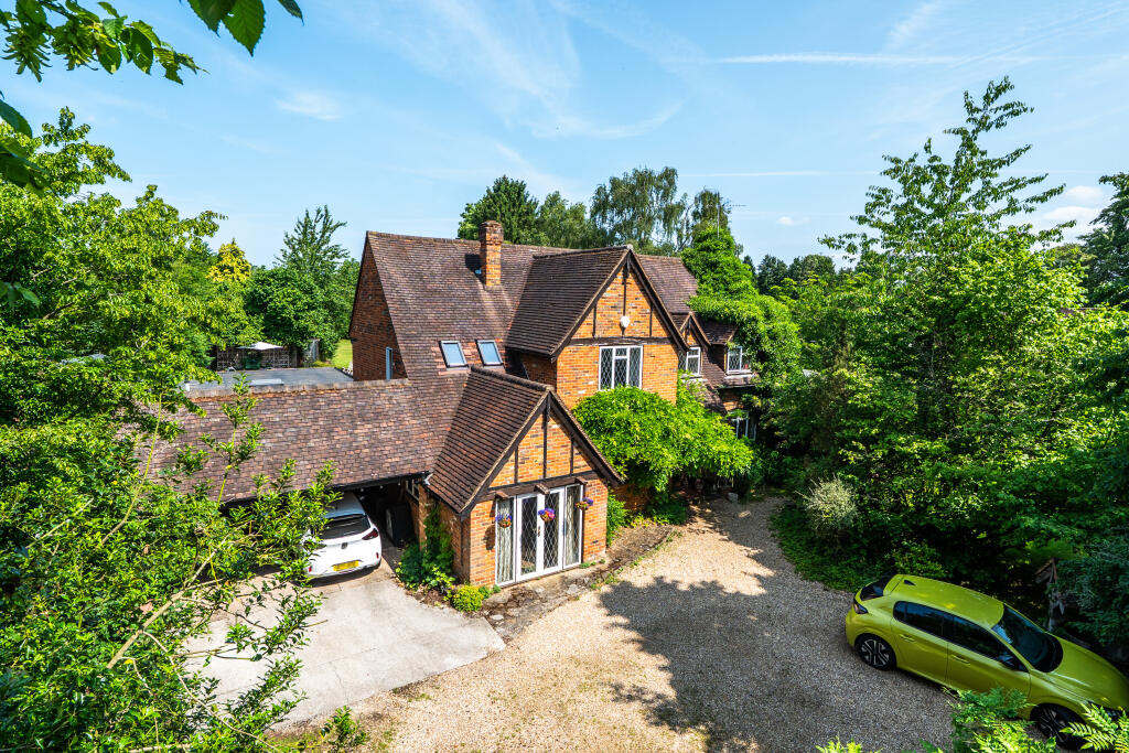 Main image of property: Pinkneys Drive, Pinkneys Green, Maidenhead, SL6
